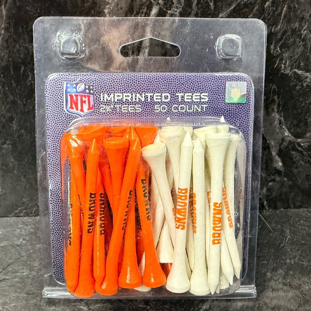 Cleveland Browns Golf Towel and Golf Tees - Picture 9 of 12